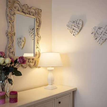 Suzy Apartman